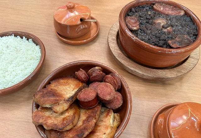 Feijoada para dez pessoas