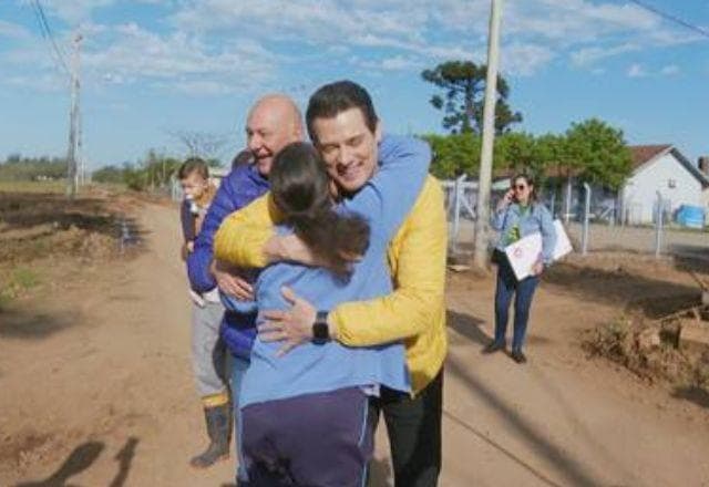 Família gaúcha afetada pela enchente de 2024 terá Dia de Sorte no Domingo Legal