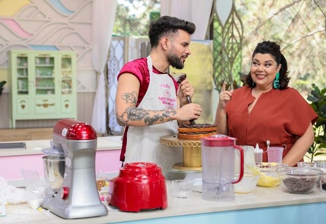 Participantes transformam criaturas fantásticas em bolos no "Bake Off Brasil" deste sábado (14) - image